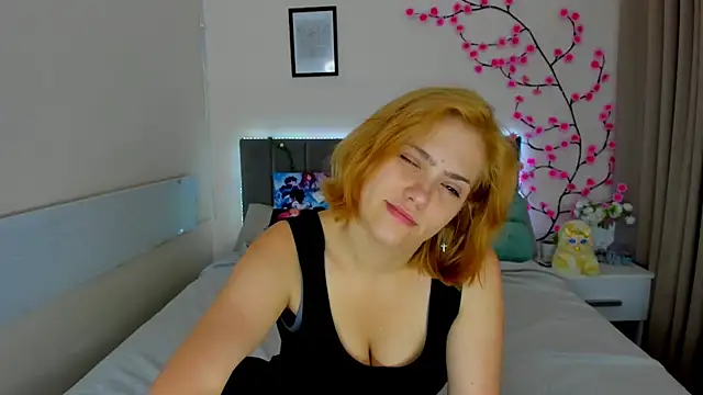 DellaRows live XXX chat
