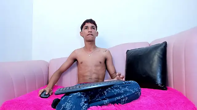 Joseph18_ live XXX chat