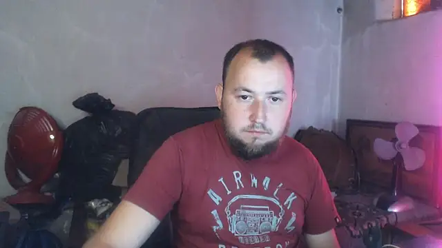 XXX chat uživo modela BIG-COCK-OMG