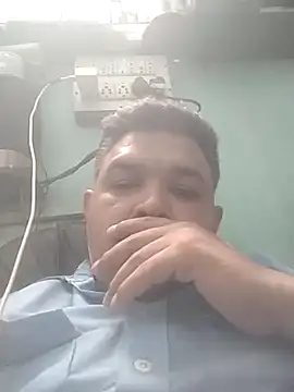 Онлайн чат XXX mastboyaa