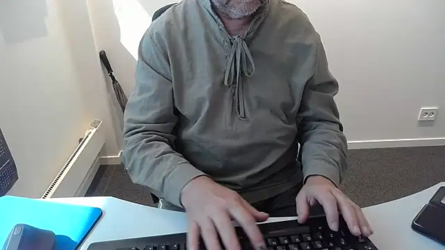 Buggemann live XXX chat