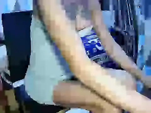 Chat XXX en directo de Trish_CurveCock