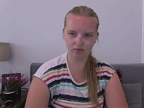 RoseTeacherX's Live XXX Chat