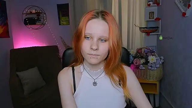 cassandra_nik Adlı Modelin Canlı XXX Sohbeti