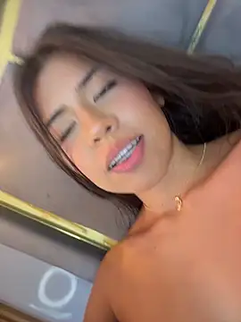 Chat XXX en directo de Doll_Maddy_