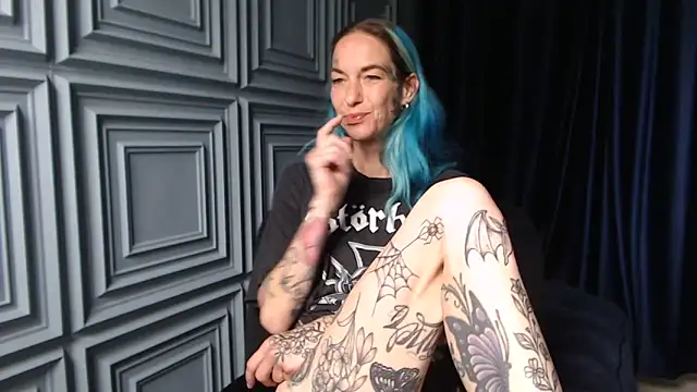 Živý XXX chat RavenryderUK