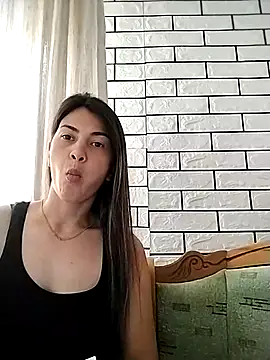 Karoline_CherieのライブXXXチャット