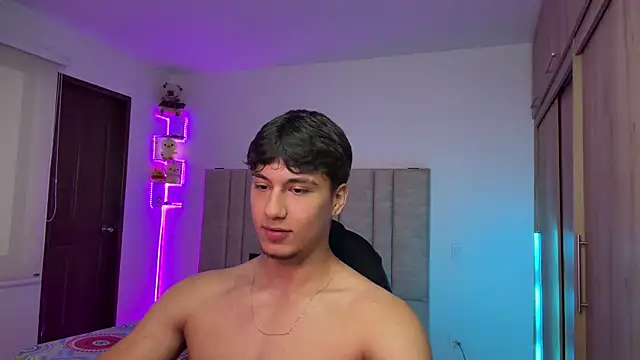 CHRIS_MORGAN1 live XXX chat