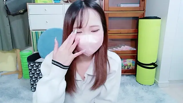 MIUMiU_Flyのウェブカメラショー