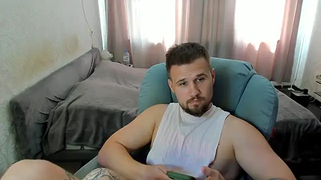 Vladik_b Chat XXX in diretta