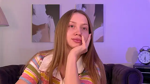 LoraVey Chat XXX live