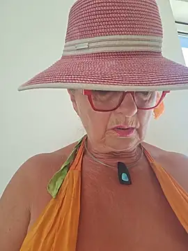Chat +18 de Hot-Muci ao vivo
