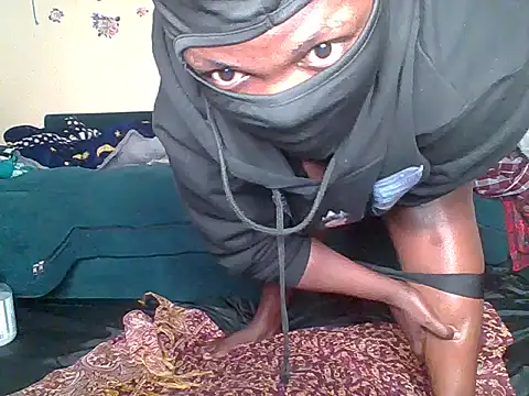 Chat +18 de squirtmama ao vivo