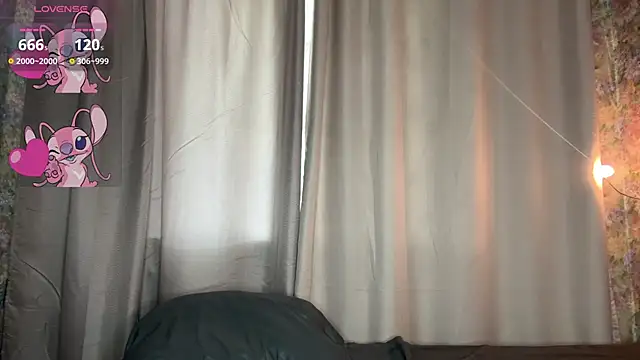 LoraDavi live XXX chat