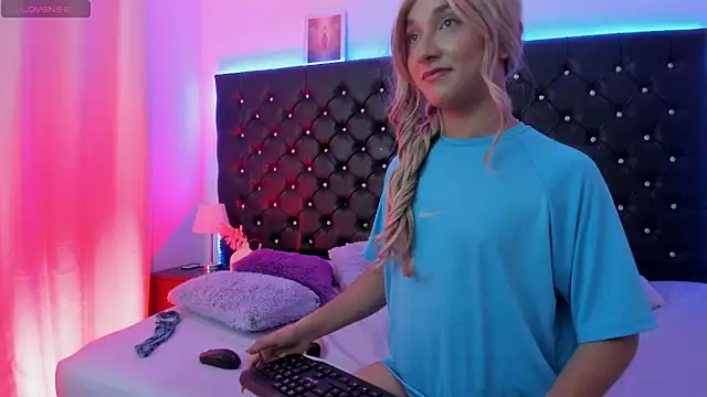 BellaRoge Chat XXX live