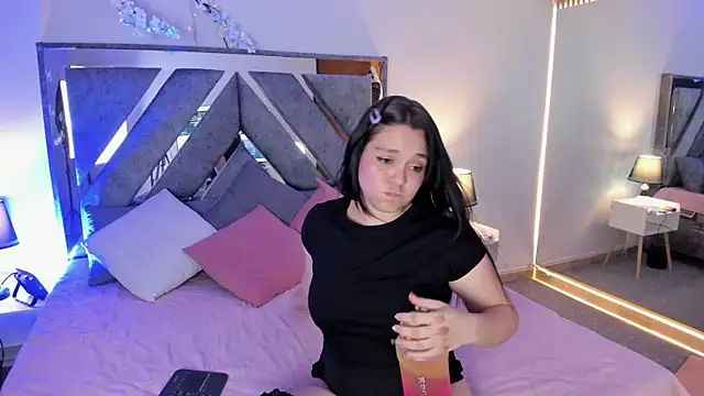 Astrid_williams – Naživo XXX chat