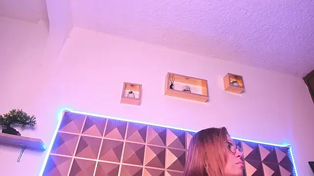 Sarah_miel Chat XXX live