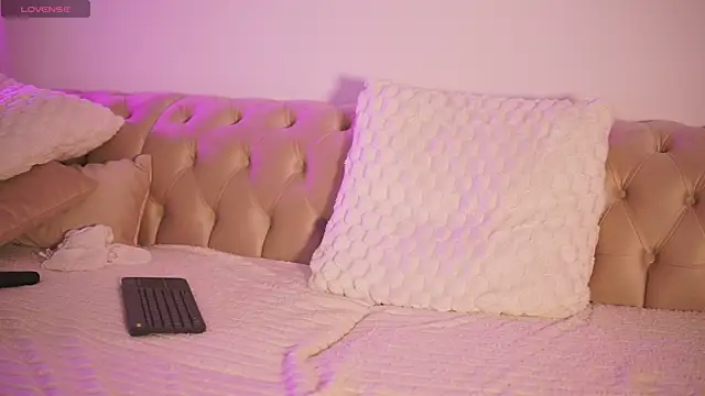 GiaInked Chat XXX live