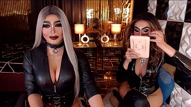 MonstrousCockDiva Chat XXX live