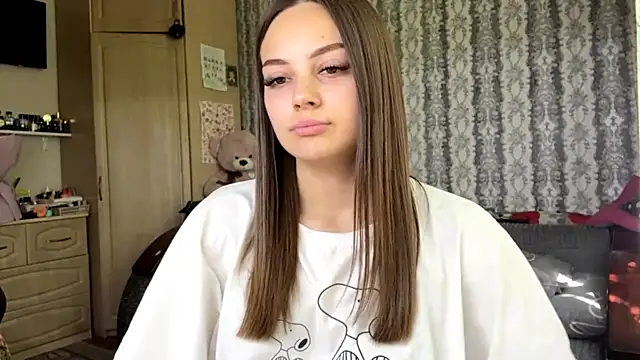 elzamoon Adlı Modelin Canlı XXX Sohbeti