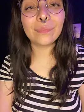 Solo_yossのライブXXXチャット
