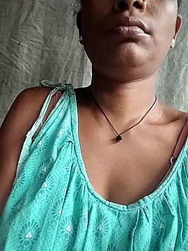 Chat +18 de Sweet-runi ao vivo