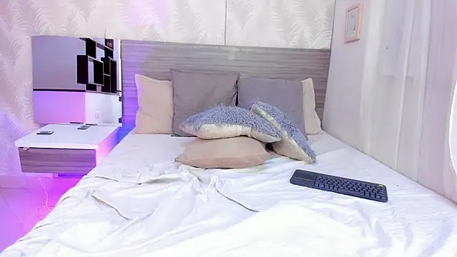 Chat +18 de Isisjames ao vivo