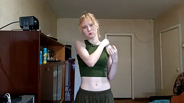 دردشة CuteLittleAngel الجنسية المباشرة