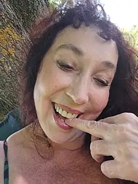GypsyEsmeralda élő XXX-chatje