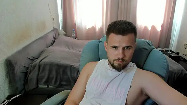 Vladik_b Chat XXX live