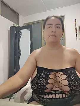 rosahills' Live XXX Chat