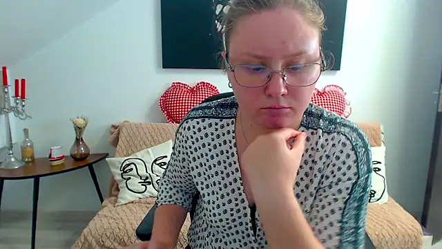 IrenneBatesn Live XXX chat