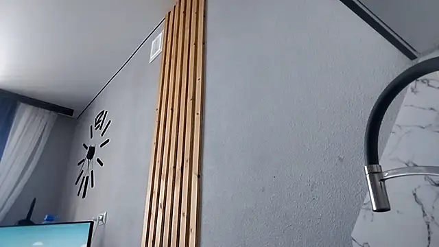 XXX chat uživo modela FewerCadre