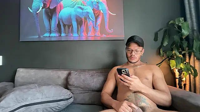 highlatin_guysoficial's Live XXX Chat