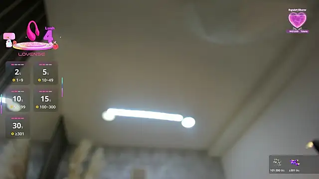 nahomyrusell_ Chat XXX in diretta