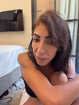 Yasmiinee Live XXX-Chat