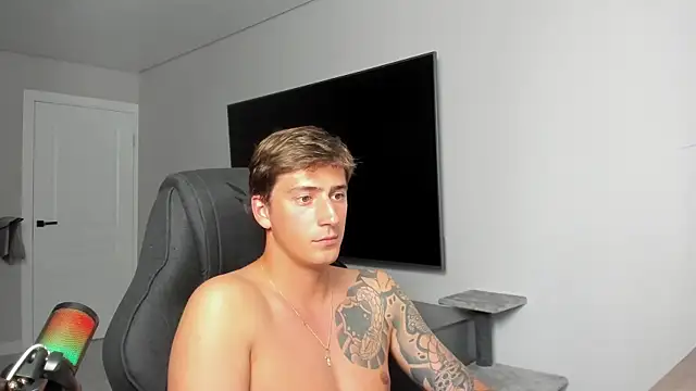 DaniHort – Naživo XXX chat