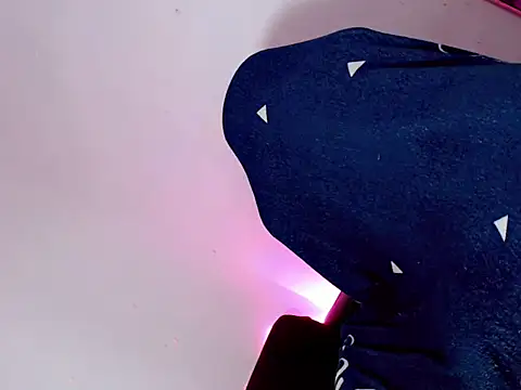 Dwarffuckingfinaxx's Live XXX Chat