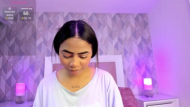 TyraKayne's Live XXX Chat