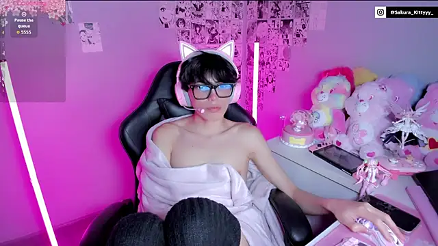 Sakura_Kitty_ Chat XXX live