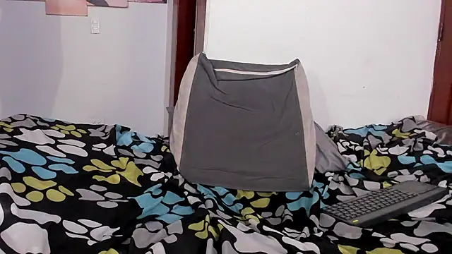 Jave_rave Chat XXX in diretta