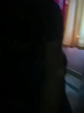 צ'אט XXX בשידור חי של BIGGGGGBOYYYYY