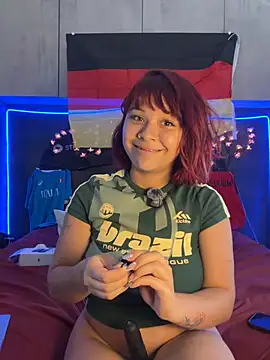 YumiLuxのライブXXXチャット