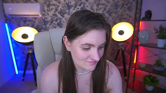 EmmyCharmm's Live XXX Chat
