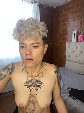Megan-c: απευθείας συνομιλία ΧΧΧ