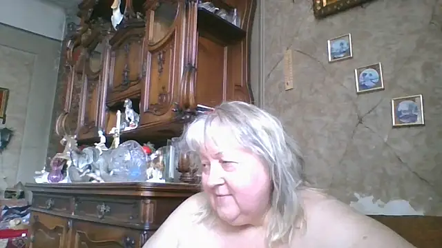 Lala-Love56's Live XXX Chat