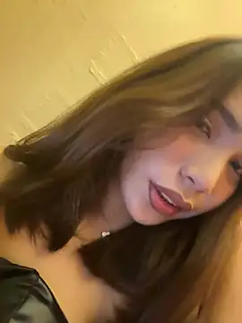 SideChick_Bunny Chat XXX in diretta