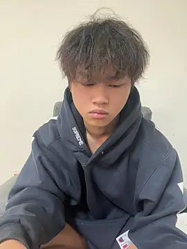 xiaohuangren01's Live XXX Chat