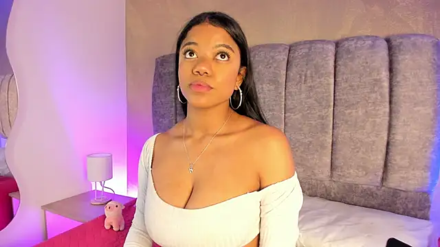Ariana_roxe_ Live XXX-Chat