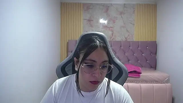 Ariabliss_ch's Live XXX Chat